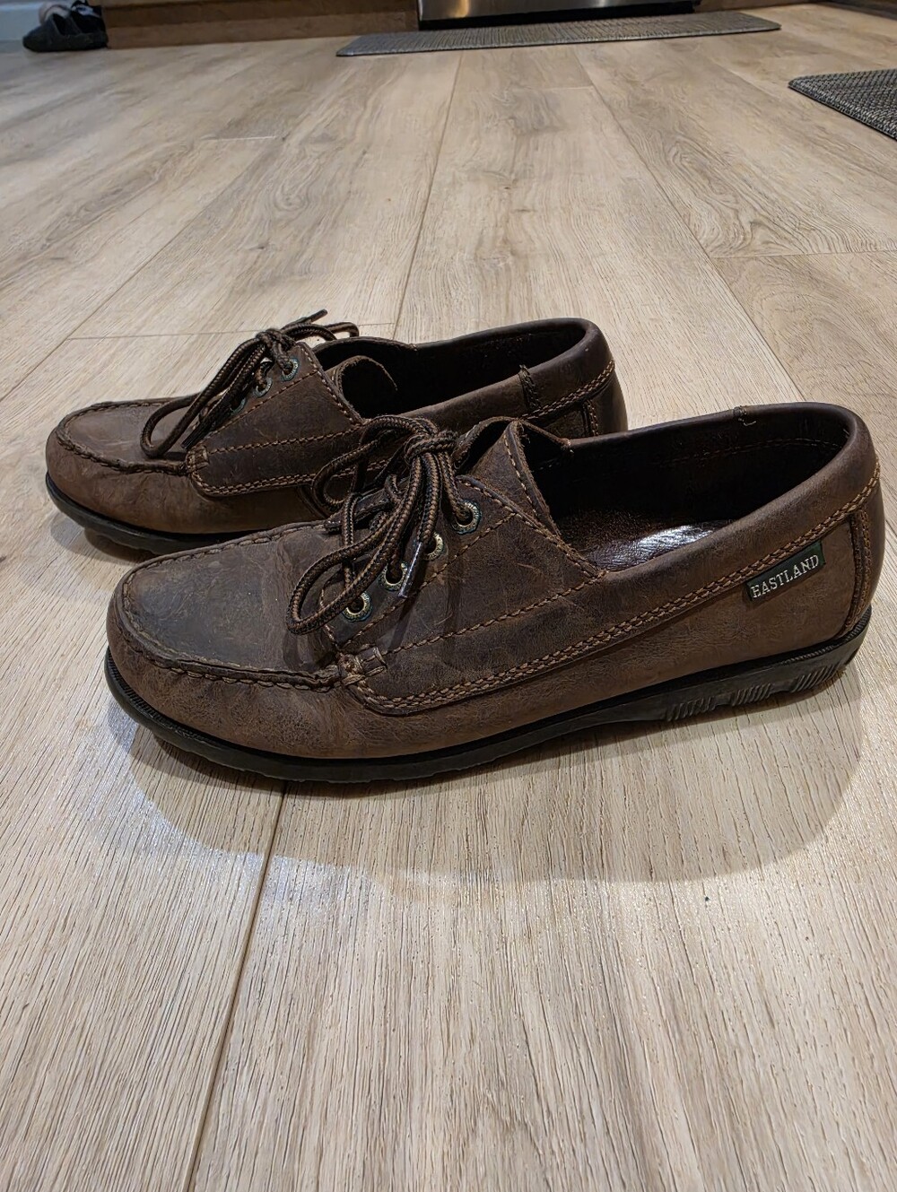 Eastland Women's 7.5 M Brown Leather Boat Shoes Moc Toe Lace Up Loafers